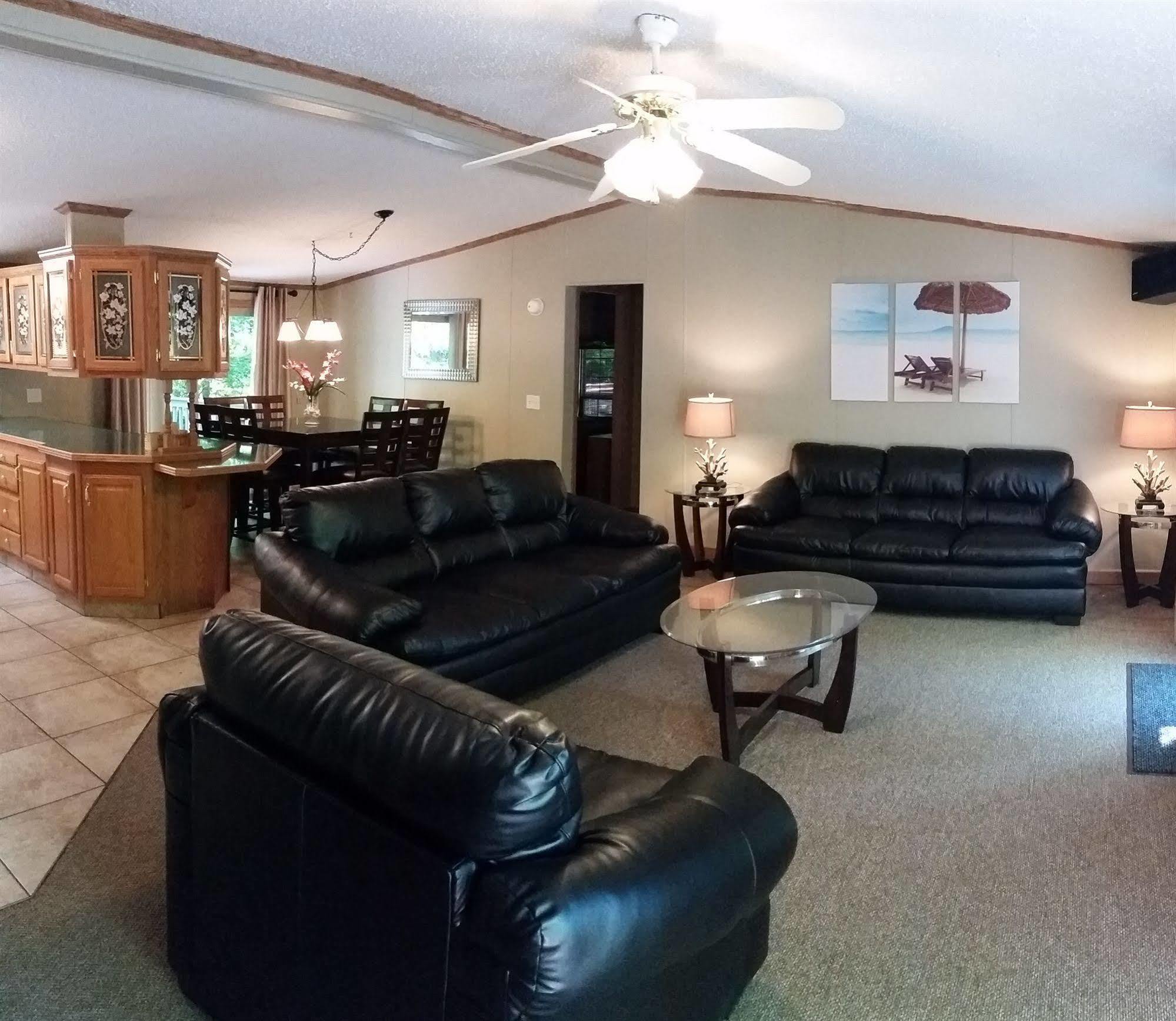 Island Club Rentals Put-in-Bay Bagian luar foto