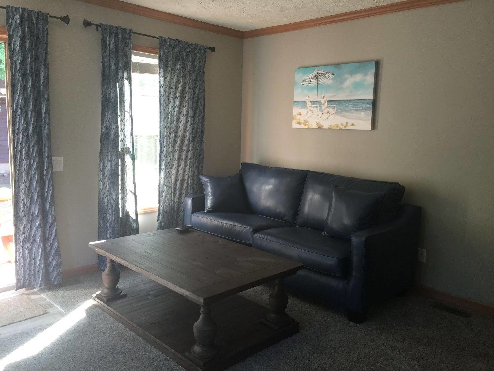 Island Club Rentals Put-in-Bay Bagian luar foto