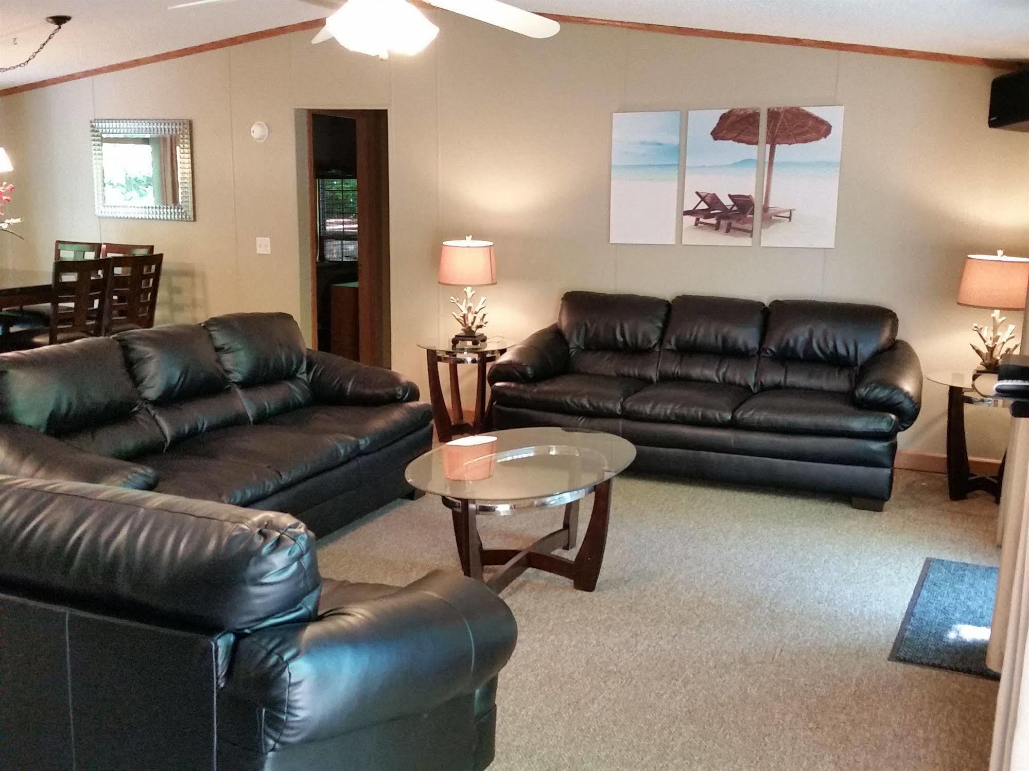 Island Club Rentals Put-in-Bay Bagian luar foto