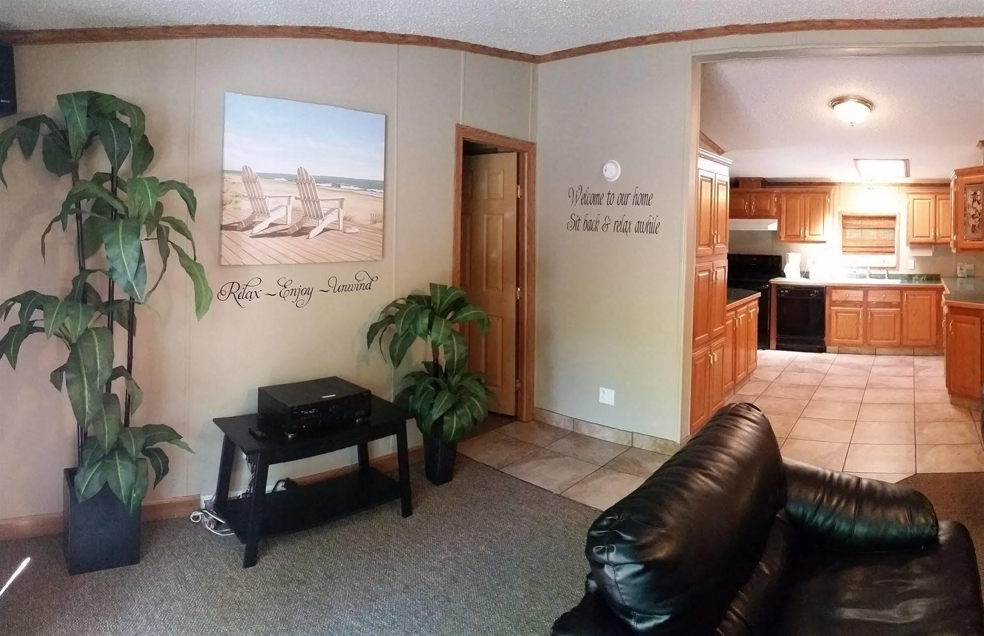 Island Club Rentals Put-in-Bay Bagian luar foto