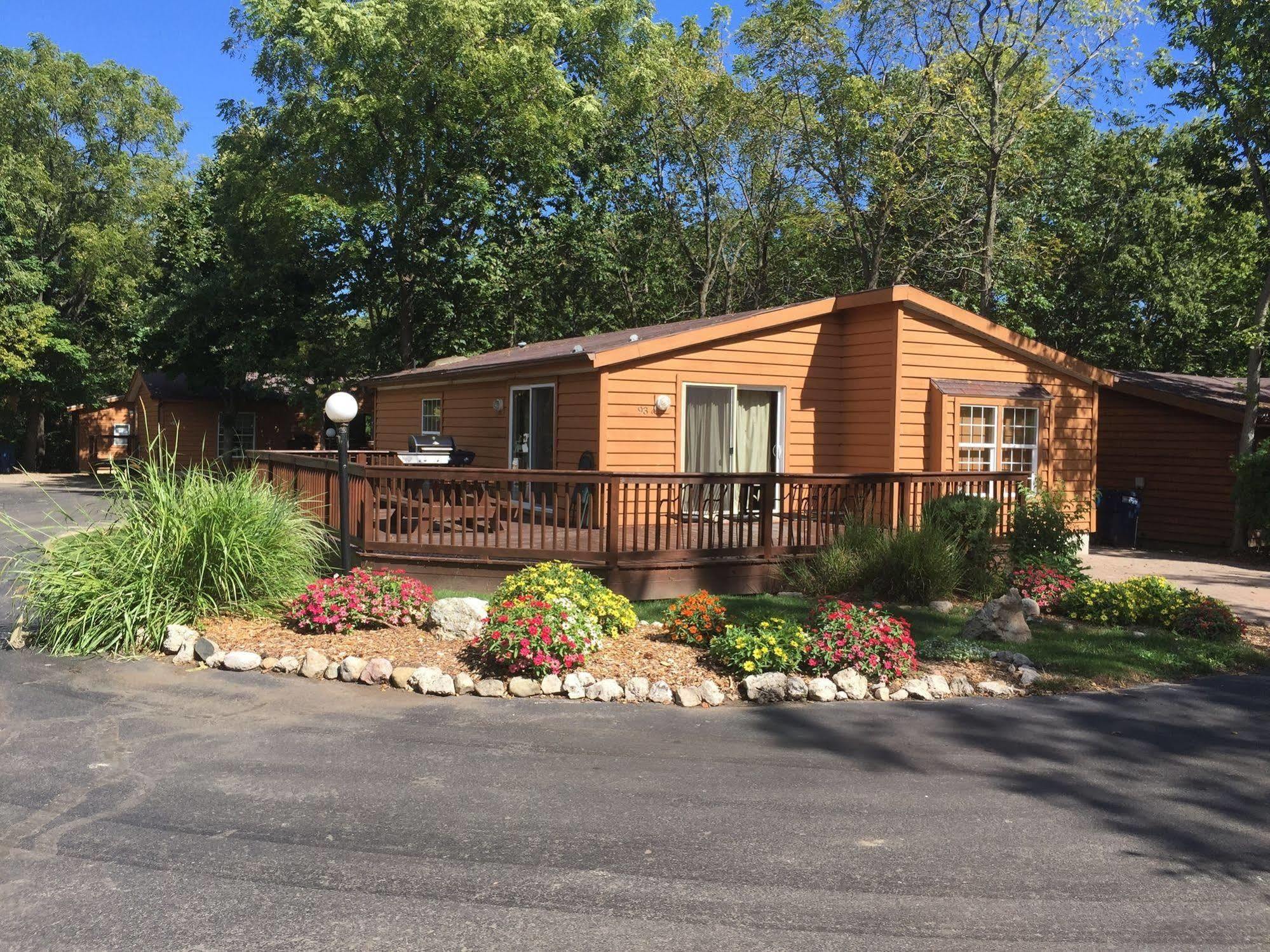 Island Club Rentals Put-in-Bay Bagian luar foto